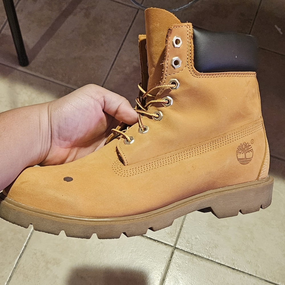 Men's 10.5 Timberland Boots - Wheat Nubuck/Tan - Fair Condition - Picture 4 of 7